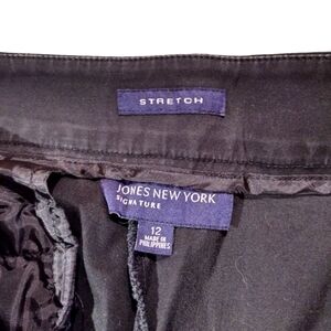 JONES New York Stretch Shorts